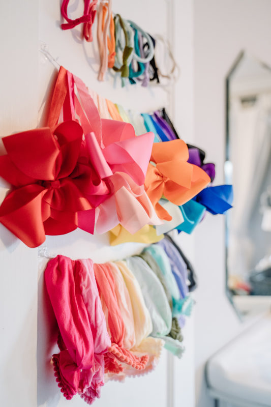 http://www.lifeonbeacon.com/2019/02/headband-storage-for-a-baby-girl/