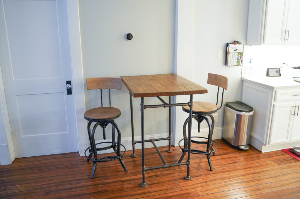 Transforming a dysfunctional eat-in kitchen nook