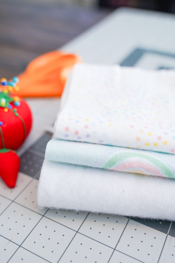 Easy, Super Absorbent 10 Minute Baby Burp Cloths: Full photo tutorial