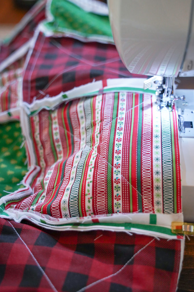 Christmas Rag Quilt Tutorial