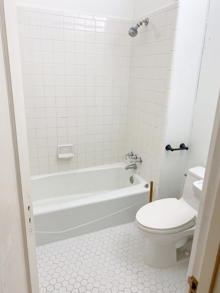 Small Full Bath: Before remodel